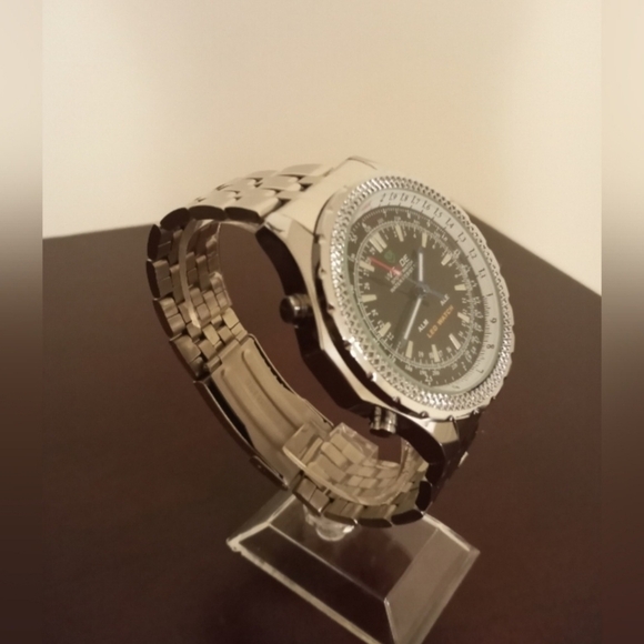 New Black Weide Sport LED Men’s Fashion Watch with box - Picture 3 of 4